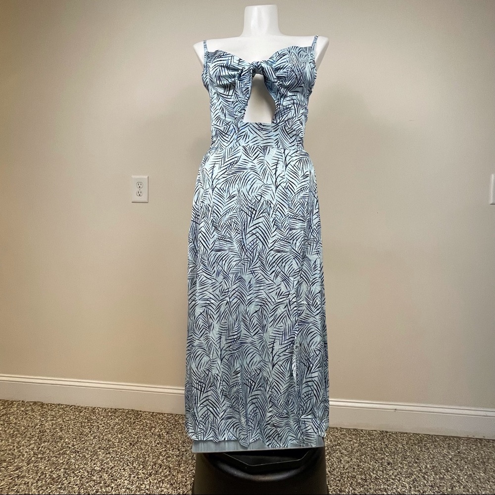 Maxi Dress with Keyhole Between Breasts